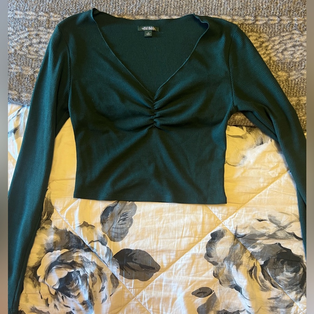 Wild Fable Forest Green Long Sleeve Cropped